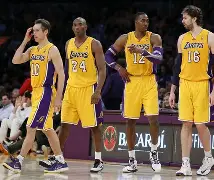 开云官方在线-鹈鹕队阵容整顿完成，新一轮冲击季后赛()  第1张